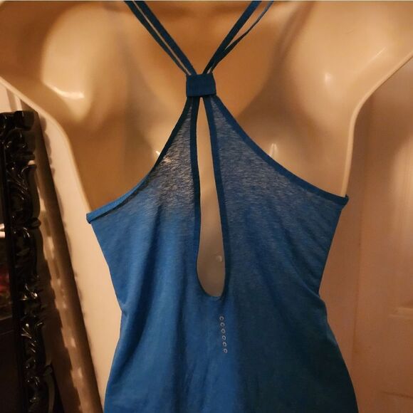 Size extra small Nike dri fit tank top. - Picture 2 of 2